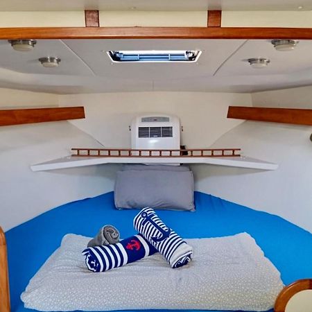 Cozy Private Two Rooms Yacht In Barcelona - Boat In Port Forum Сан-Адриан-де-Бесос Экстерьер фото